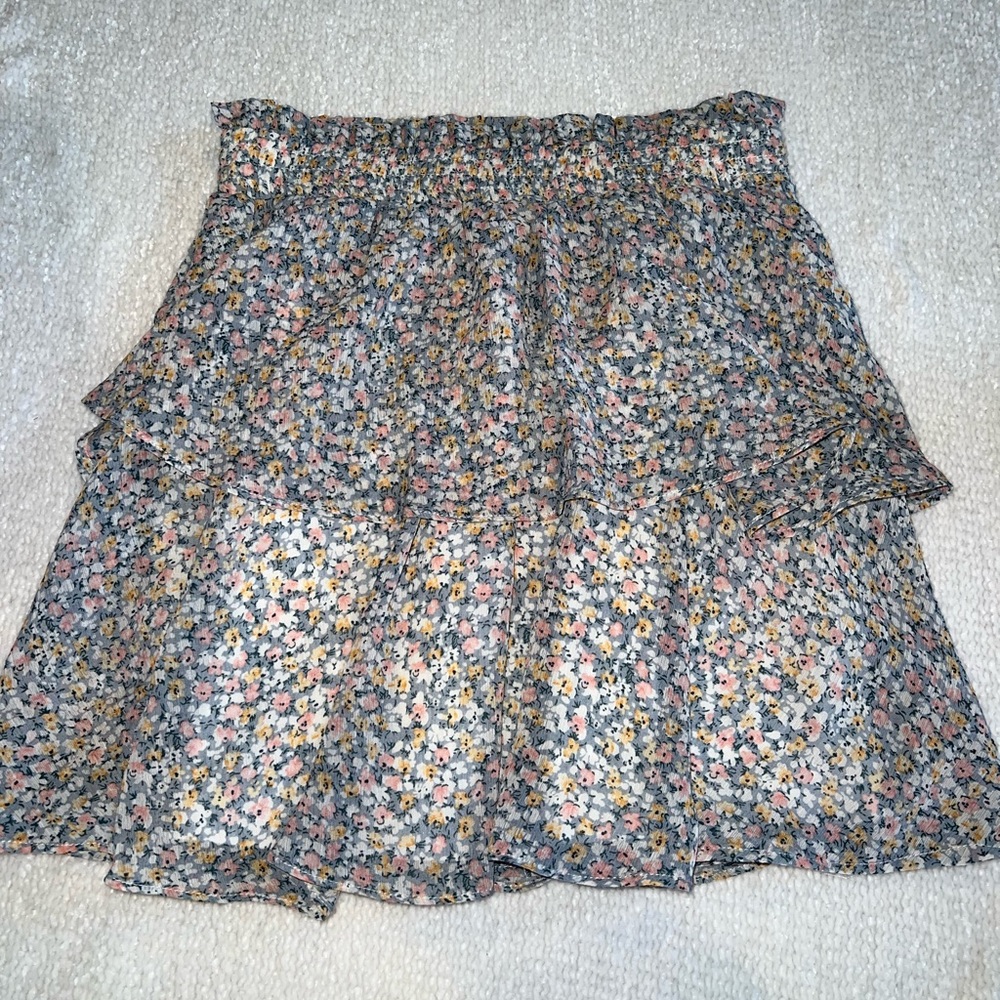 Princess Polly Floral Flutter Skirt size 4